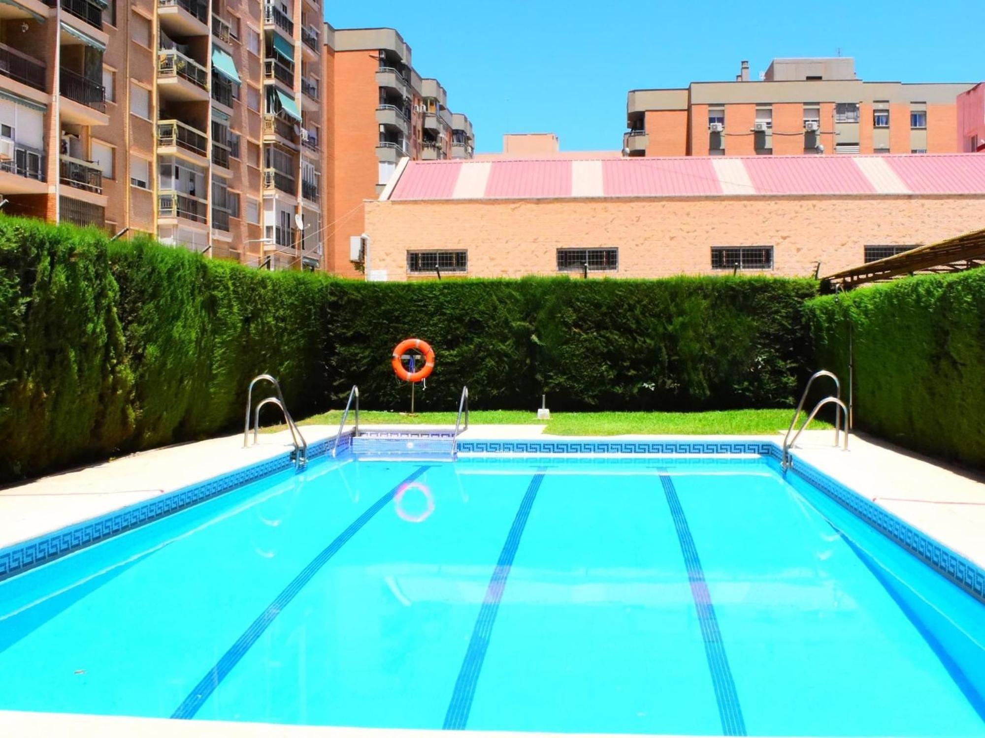 Amplio Y Luminoso Apartamento Cerca Del Centro Y La Playa Con Piscina Y Parking Privado Малага Екстериор снимка