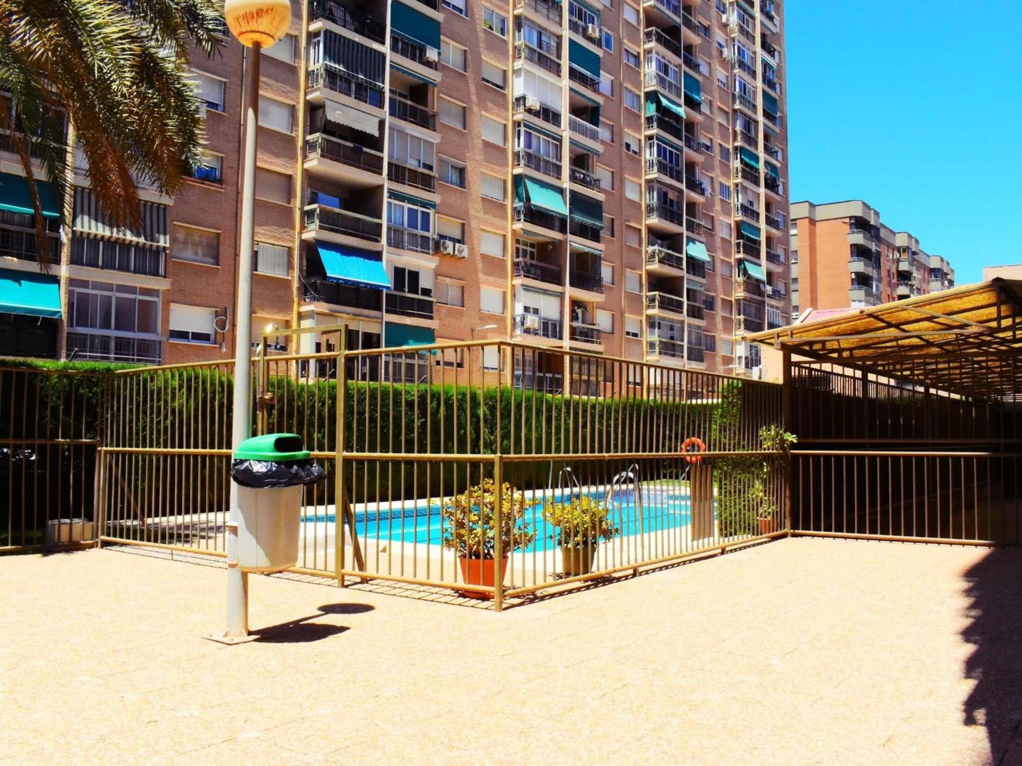 Amplio Y Luminoso Apartamento Cerca Del Centro Y La Playa Con Piscina Y Parking Privado Малага Екстериор снимка